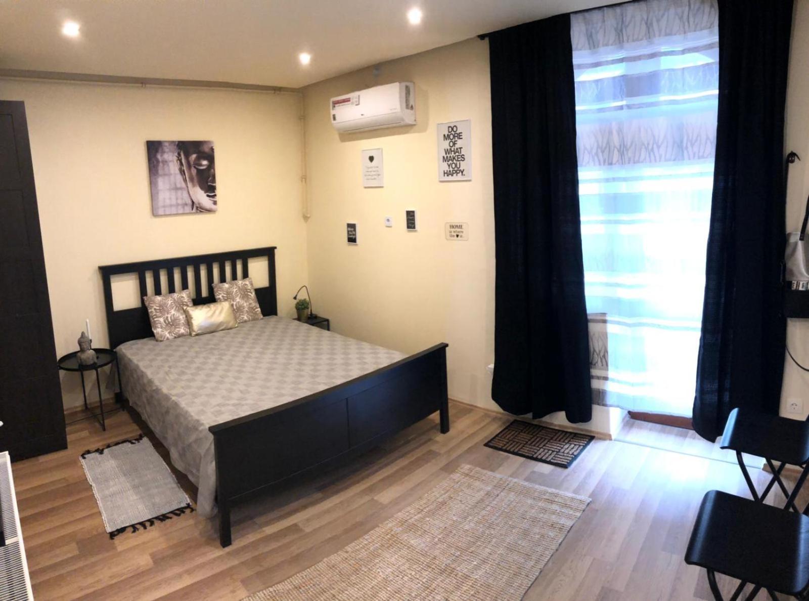 Black & White Apartments • Black Eger Bagian luar foto