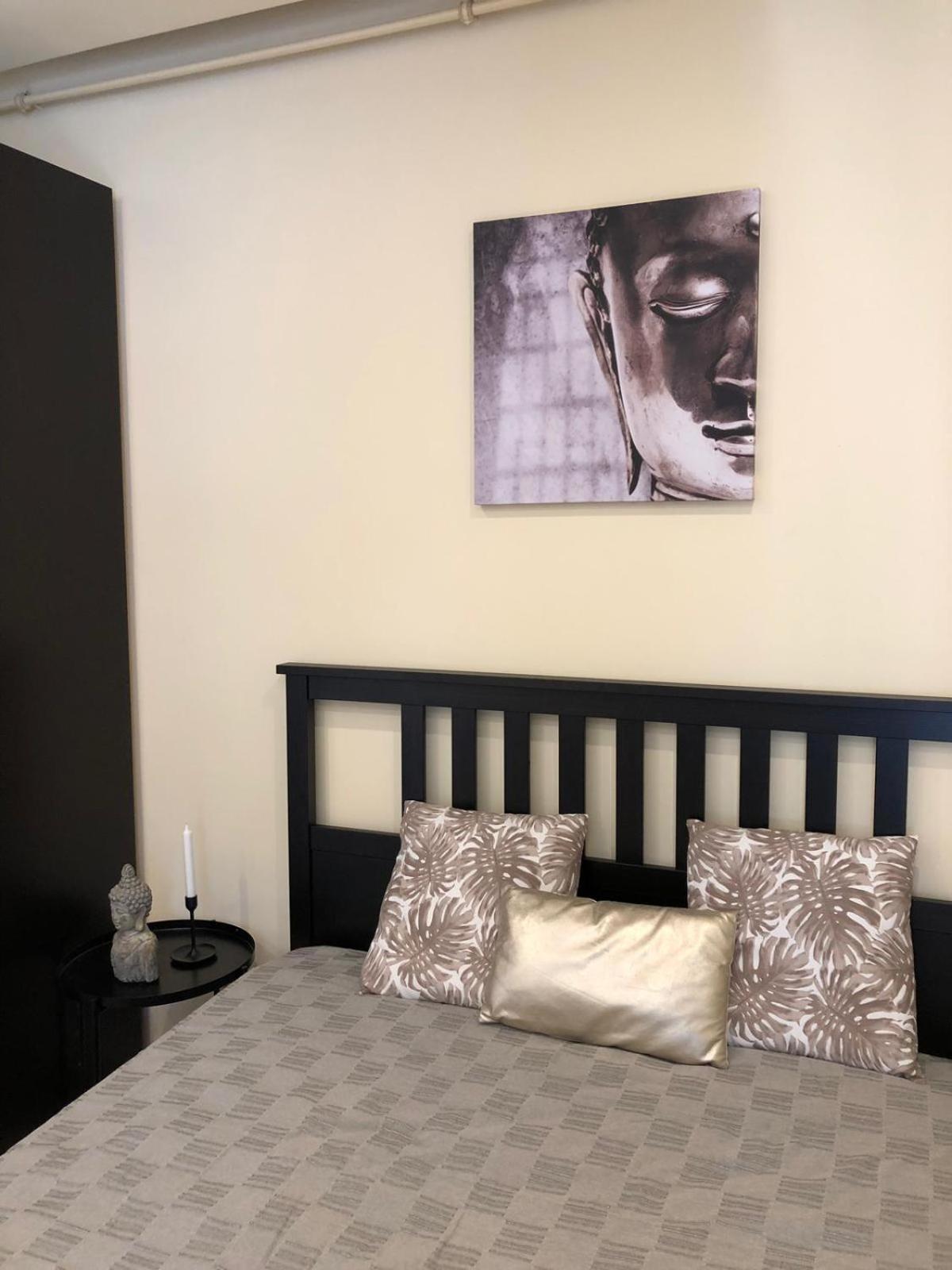 Black & White Apartments • Black Eger Bagian luar foto